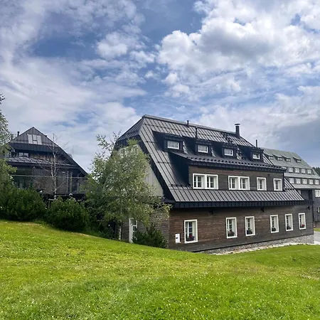 Hradecanka * Horni Mala Upa