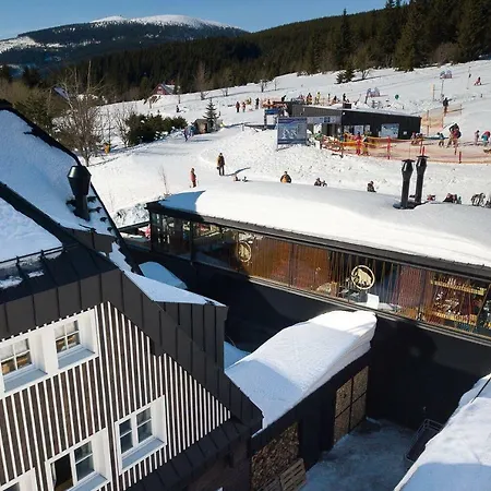 Hradecanka * Horni Mala Upa